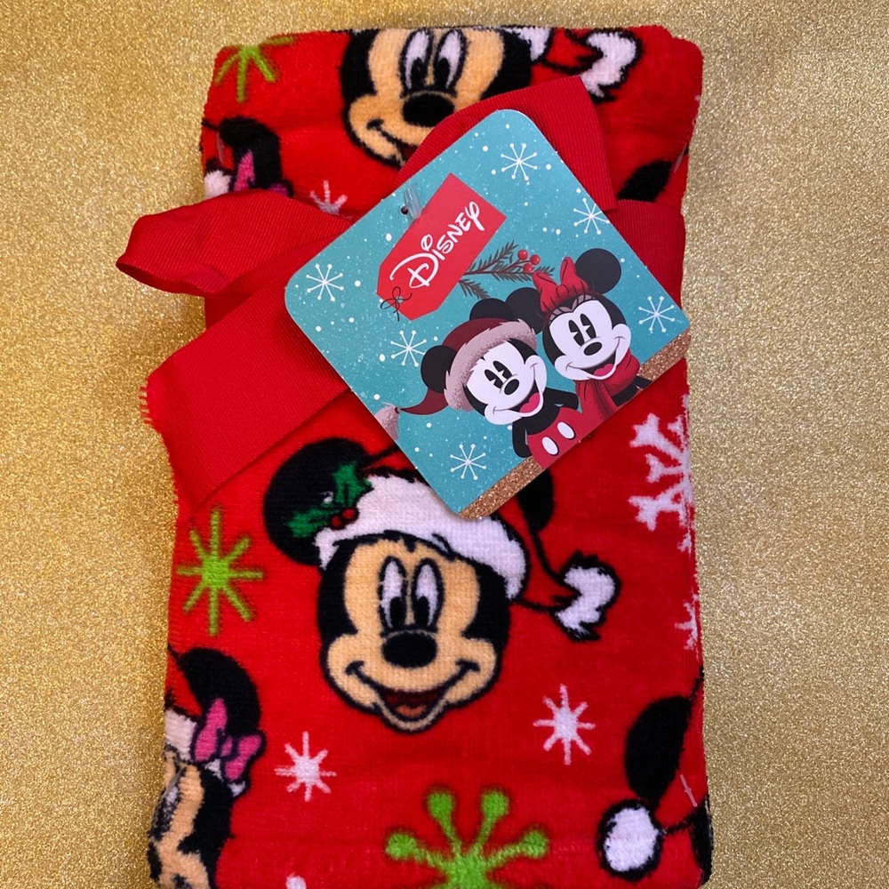 Disney Mickey Mouse Christmas 🎄 Hand Towel set